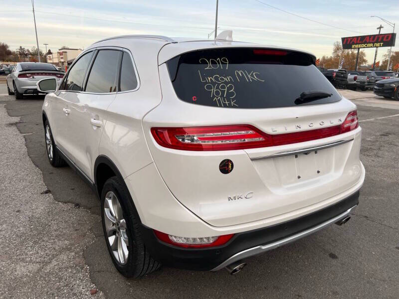 2019 Lincoln MKC Select