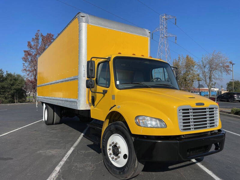 2019 Freightliner M2 106