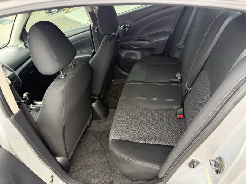 2019 Nissan Versa SV