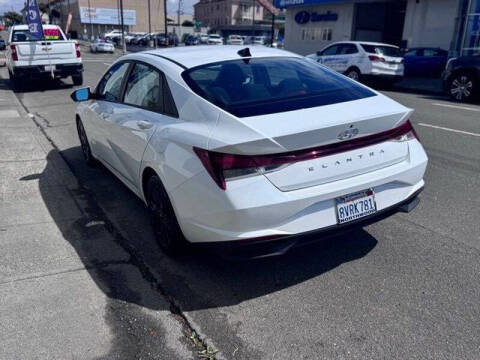 2021 Hyundai Elantra