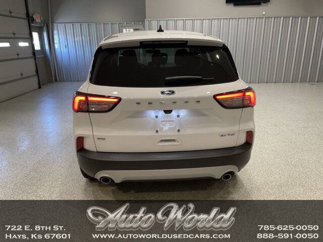 2021 Ford Escape SE