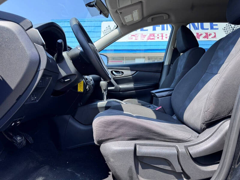 2016 Nissan Rogue S