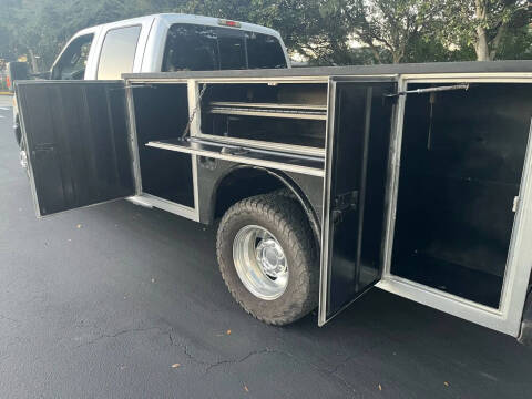 2011 Ford F-350 Super Duty Lariat