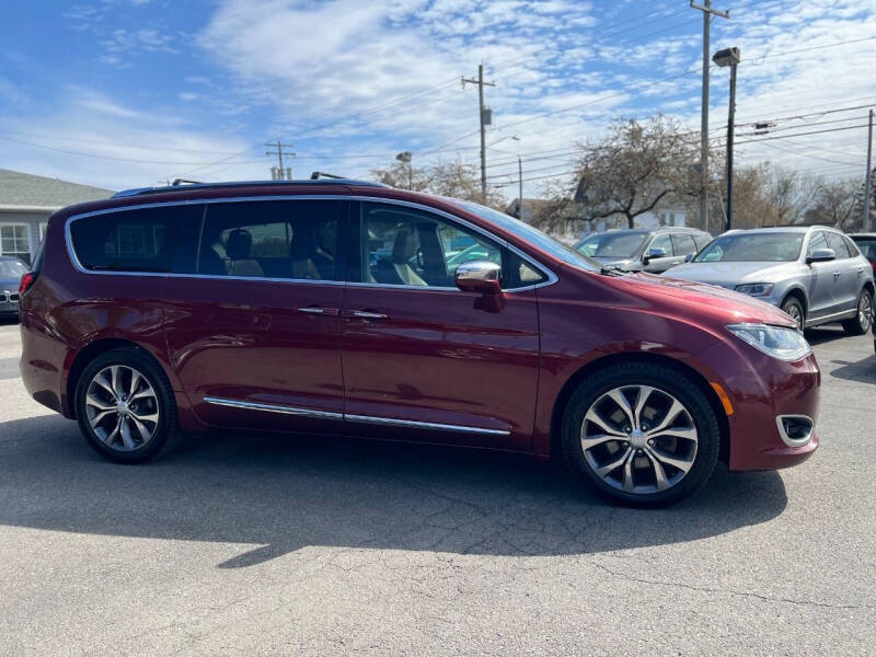 2018 Chrysler Pacifica Limited