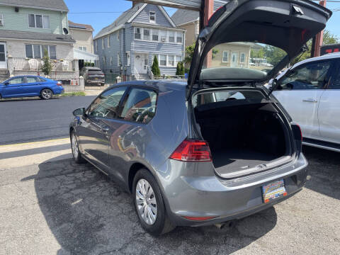 2015 Volkswagen Golf TSI S