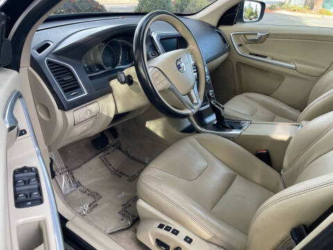 2016 Volvo XC60 T5 Premier