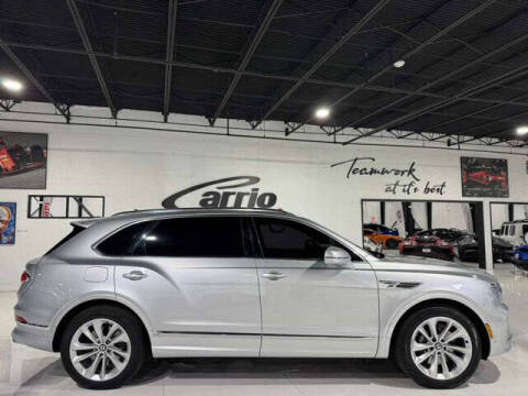 2023 Bentley Bentayga EWB V8