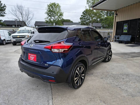 2020 Nissan Kicks SR