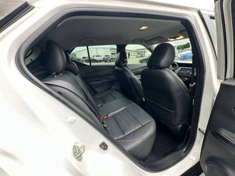2019 Nissan Kicks SR