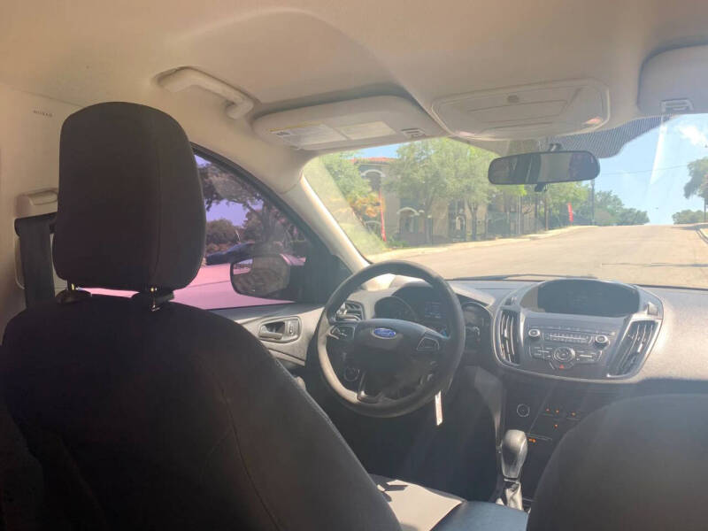 2019 Ford Escape S