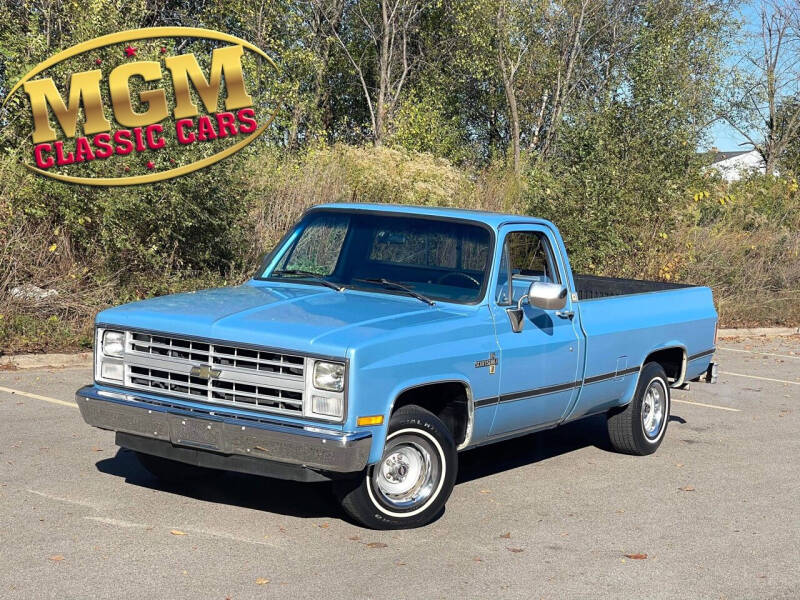 1987 Chevrolet R/V 10 Series for sale at MGM CLASSIC CARS in Addison IL