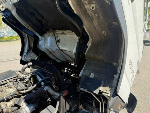 2017 Mitsubishi Fuso FE180