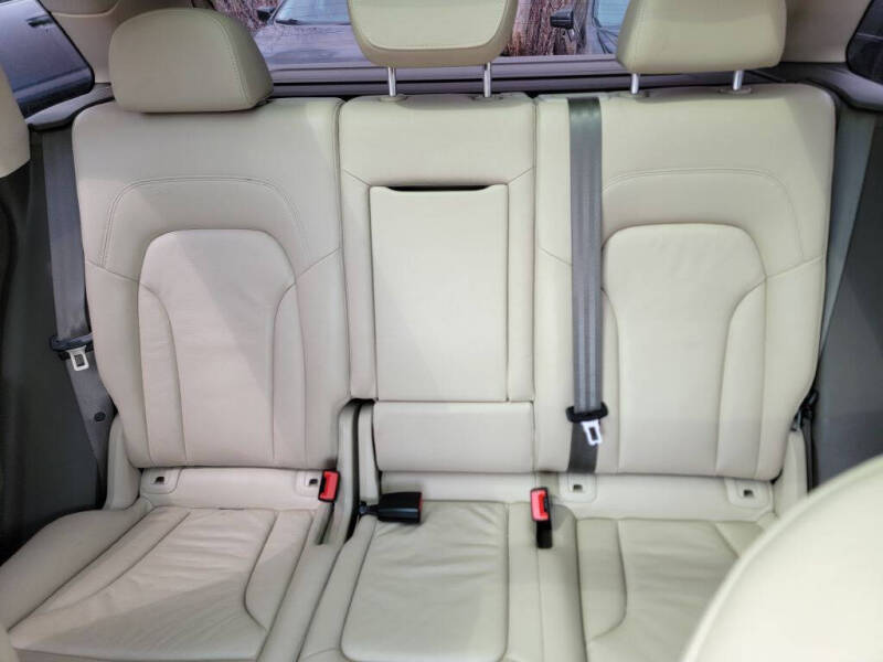 2013 Audi Q5 2.0T quattro Premium