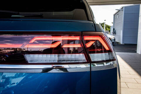 2024 Volkswagen Atlas Cross Sport SEL R-Line 4Motion