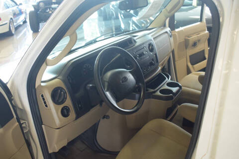 2014 Ford E-Series E-350 SD XLT