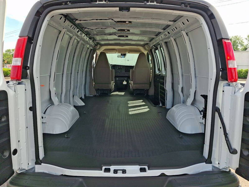 2026 Chevrolet Express 2500