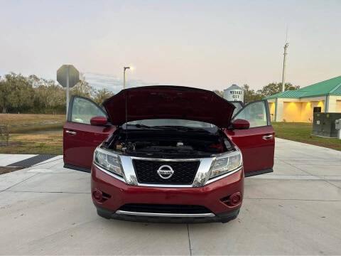 2014 Nissan Pathfinder SV