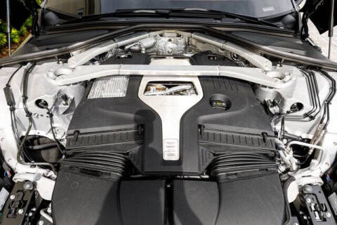 2025 Aston Martin DBX 707