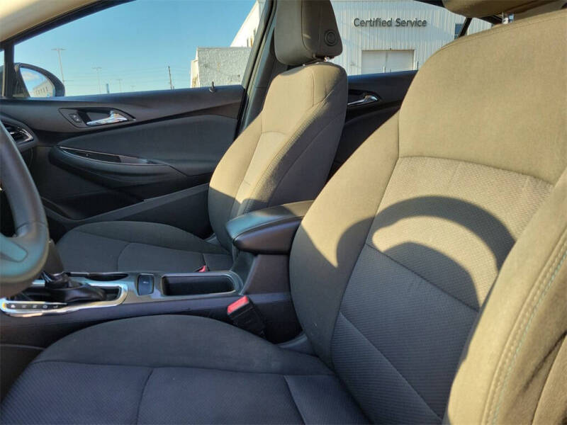 2018 Chevrolet Cruze LT Auto