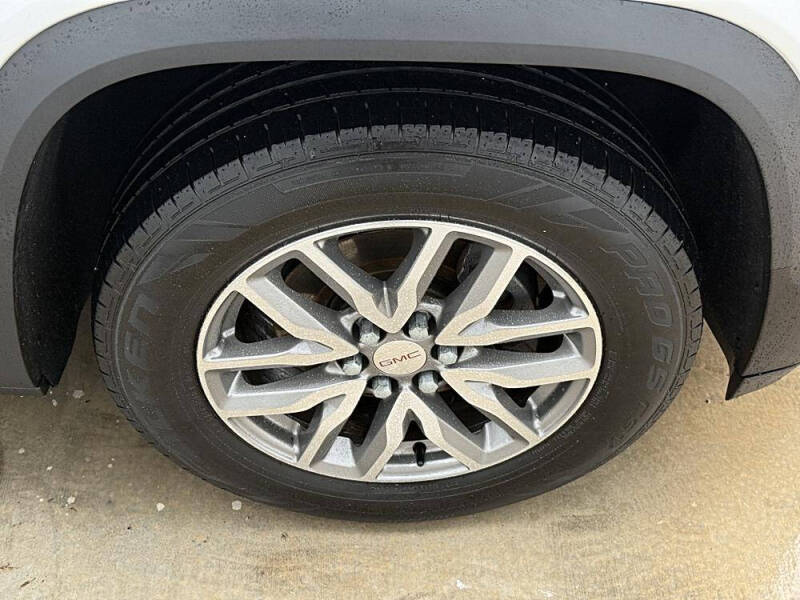 2017 GMC Acadia SLE-2