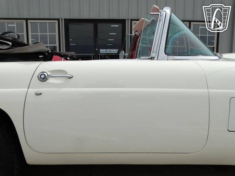 1956 Ford Thunderbird