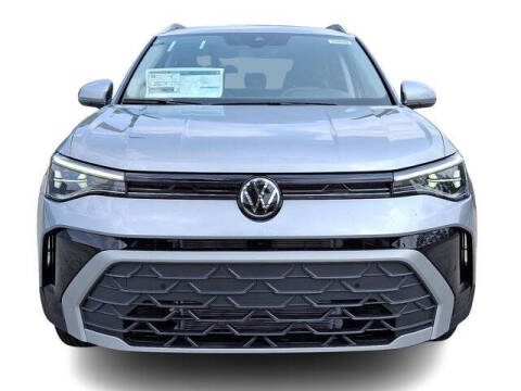 2025 Volkswagen Taos SE 4Motion
