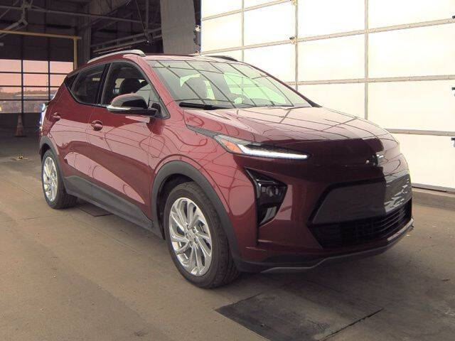 Used 2022 Chevrolet Bolt EUV LT with VIN 1G1FY6S01N4126881 for sale in Maysville, KY