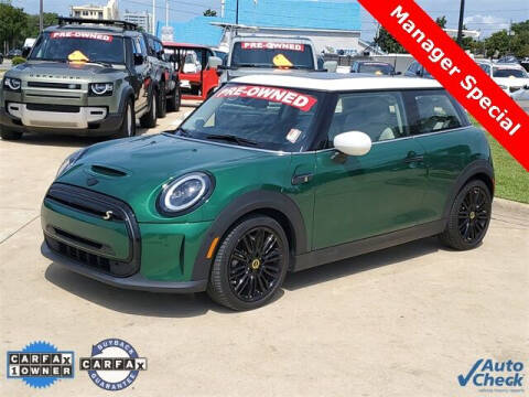 2023 MINI Hardtop 2 Door for sale at Gregg Orr Pre-Owned of Destin in Destin FL