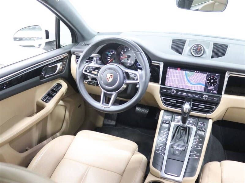 2020 Porsche Macan S