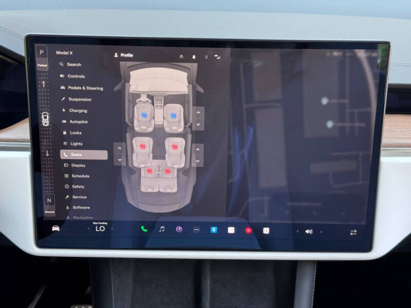 2023 Tesla Model X Standard Range