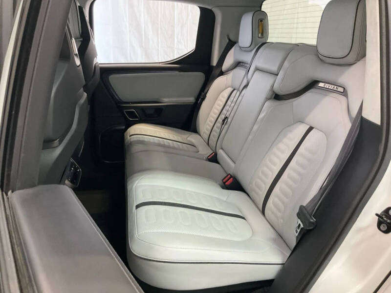 2022 Rivian R1T Adventure