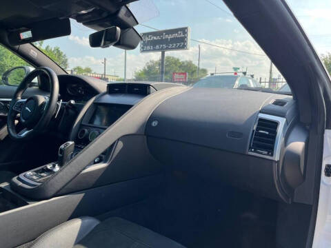 2021 Jaguar F-TYPE P300