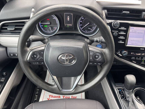 2020 Toyota Camry Hybrid LE