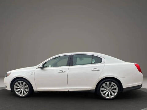 2015 Lincoln MKS