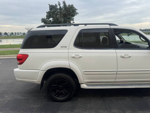 2005 Toyota Sequoia SR5