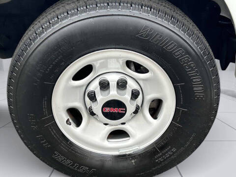2024 GMC Savana 2500