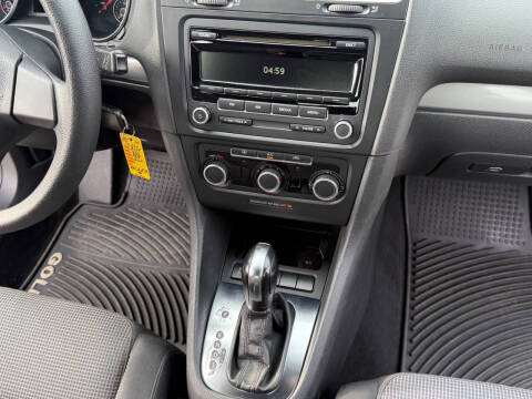 2014 Volkswagen Golf 2.5L PZEV