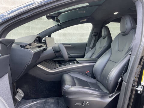 2022 Tesla Model X Plaid