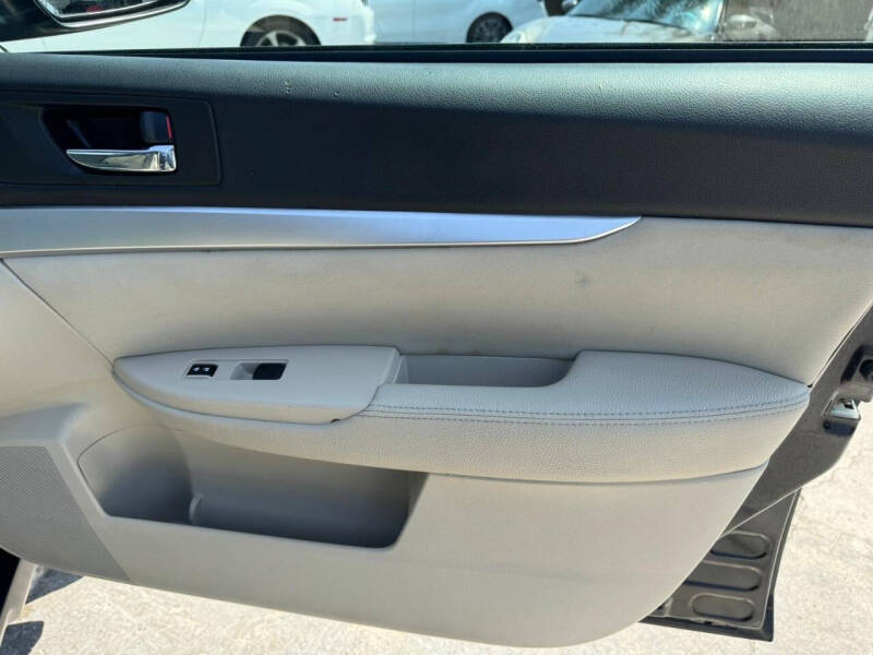 2010 Subaru Outback 3.6R Premium