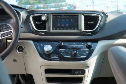 2020 Chrysler Pacifica Touring