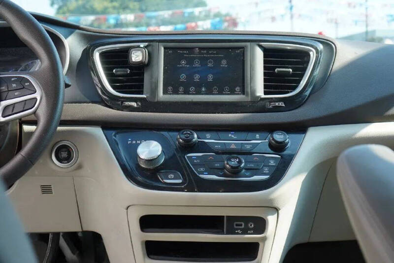 2020 Chrysler Pacifica Touring