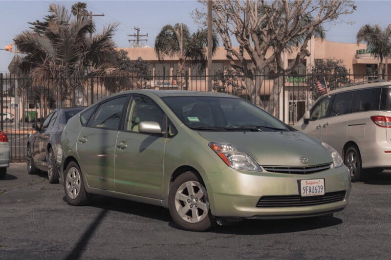 2008 Toyota Prius for sale at In-House Auto Finance in Hawthorne CA