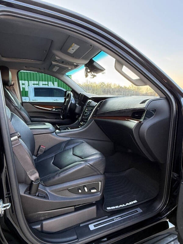 2016 Cadillac Escalade ESV Luxury Collection