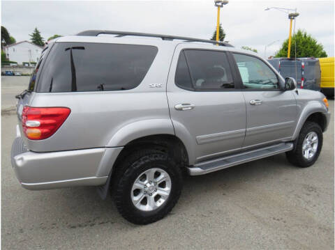 2004 Toyota Sequoia SR5