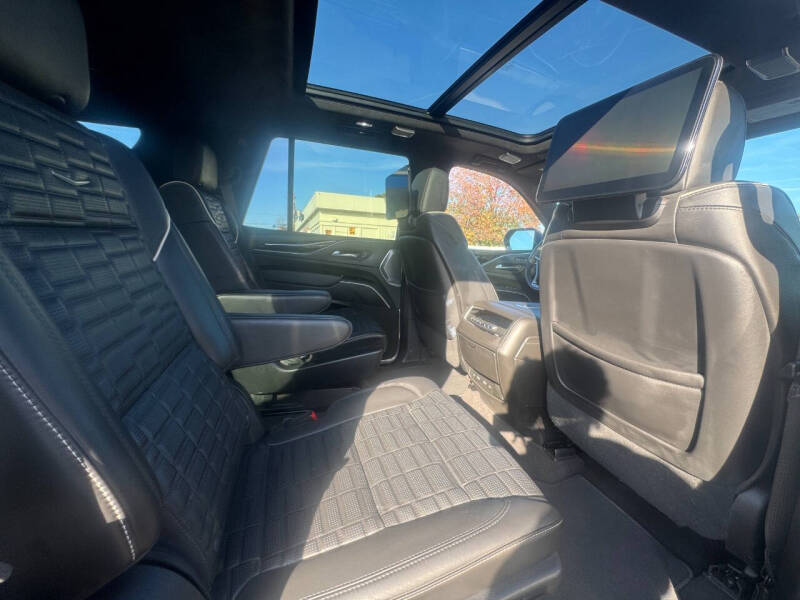 2023 Cadillac Escalade-V