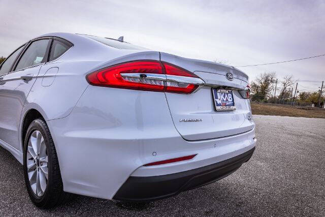 2020 Ford Fusion SE