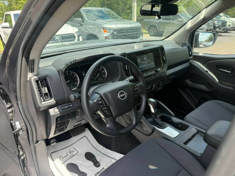 2025 Nissan Frontier