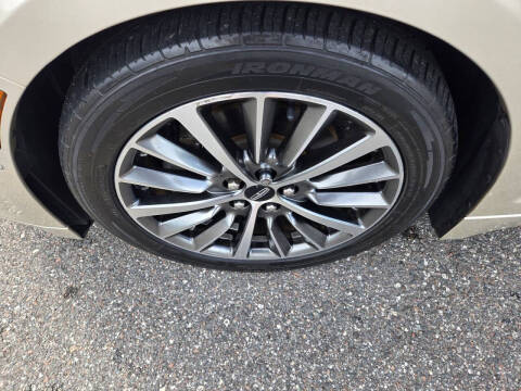 2017 Lincoln MKZ Hybrid Select