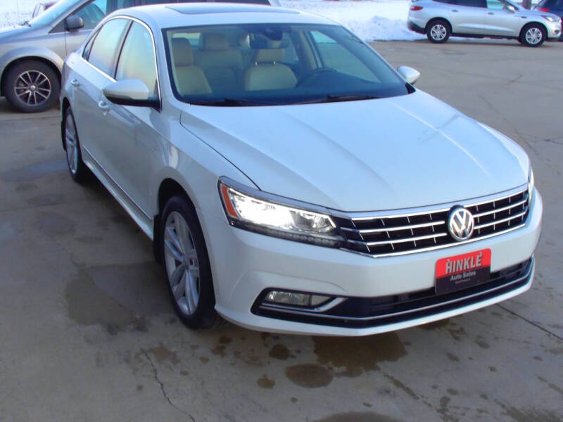 2016 Volkswagen Passat V6 SEL Premium