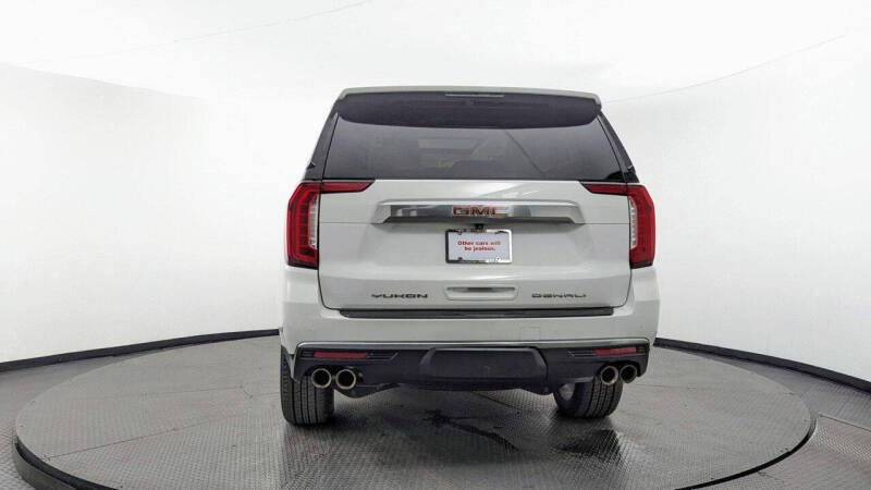 2023 GMC Yukon Denali